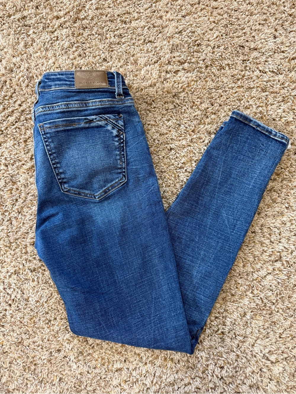 Buckle Black Fit 53. Ankle Skinny